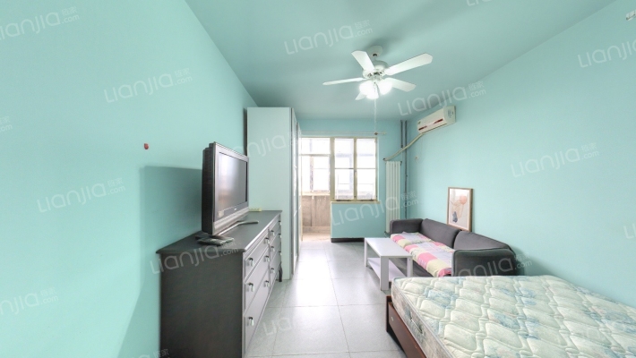 东四十条甲100号院二手房实景图