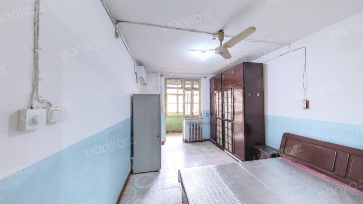 西安市公交二公司106家属院二手房实景图