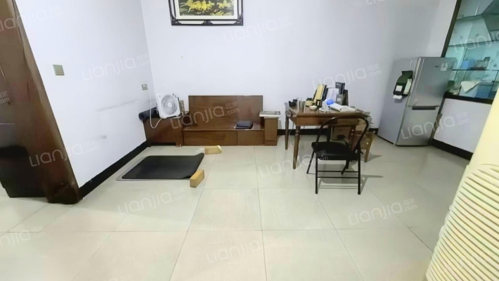 光辉小区二手房实景图
