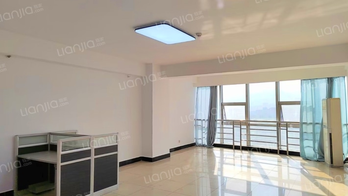 榕树街33号二手房实景图