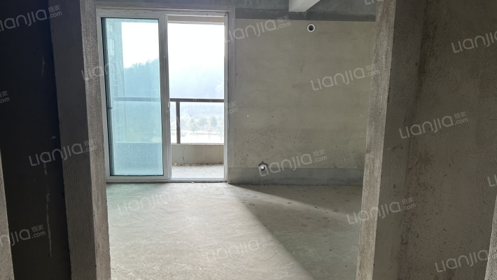 天池雅园二手房实景图