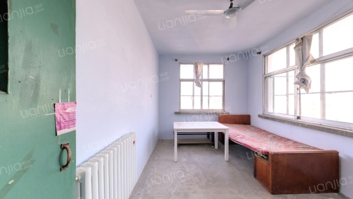 岱庙街道花园社区二手房实景图