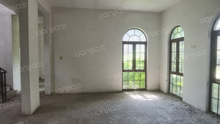 中信森林湖一期翡翠湾二手房实景图