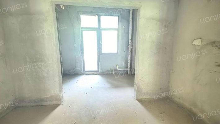 此房产证满二，大花园，带车库，诚意出售。-厨房