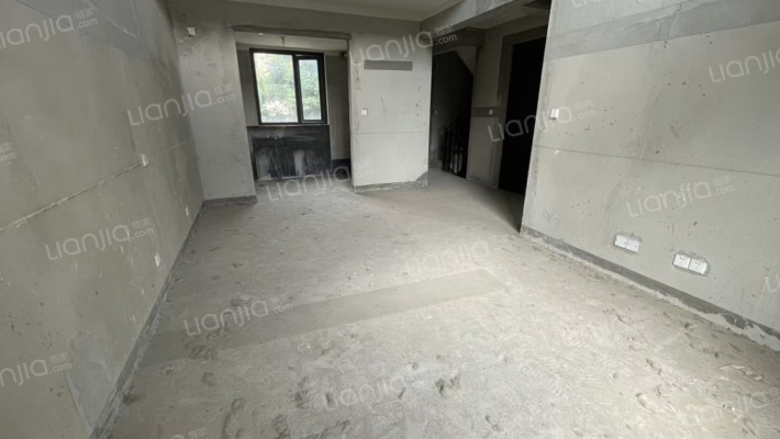 融创凤鸣桃源二手房实景图