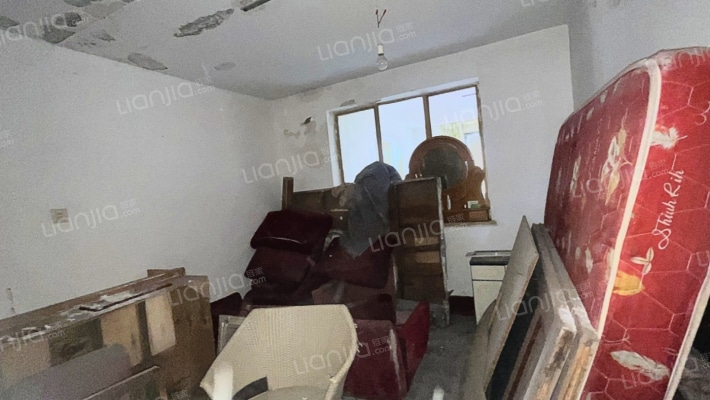 房子满五不唯一，独门独院，二层小楼，可以过户-卫生间B