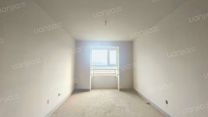 水岸花城79平南向大一居毛坯随意装-客厅