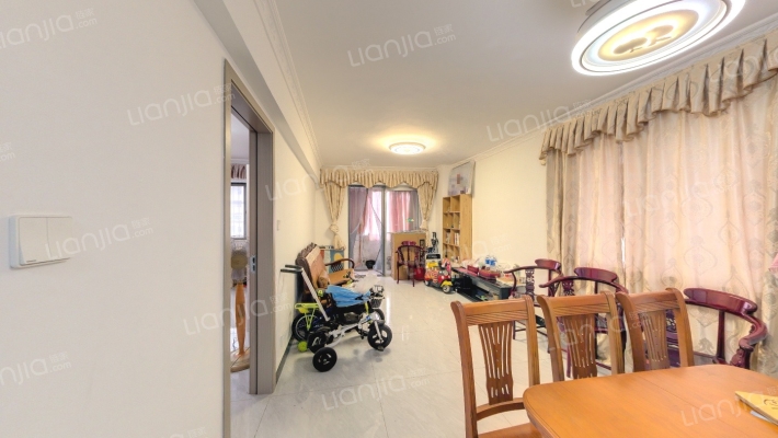 帝都花园四期二手房实景图