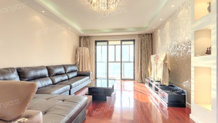 上隽嘉苑二手房实景图