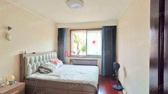 黄金学院二手房实景图