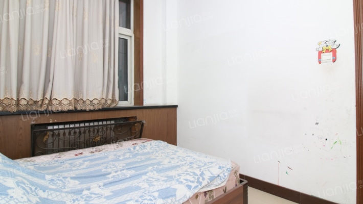 房本满五唯一，联排别墅，纯南大院子，方正-卧室D