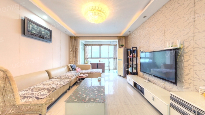 保集欧郡二手房实景图