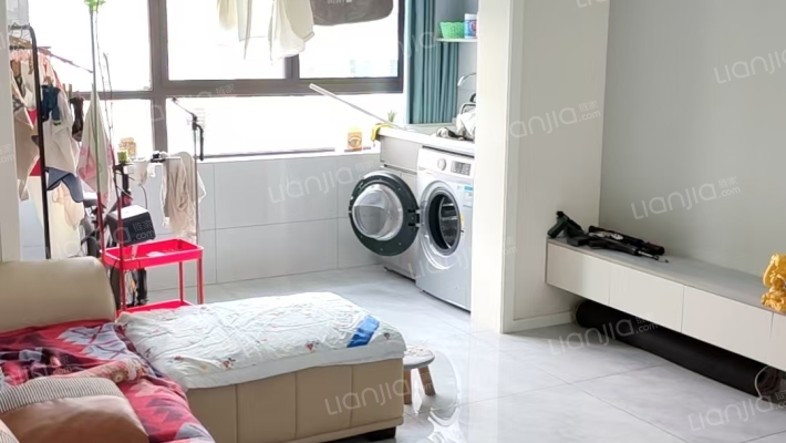 滨江小区五期二组团二手房实景图