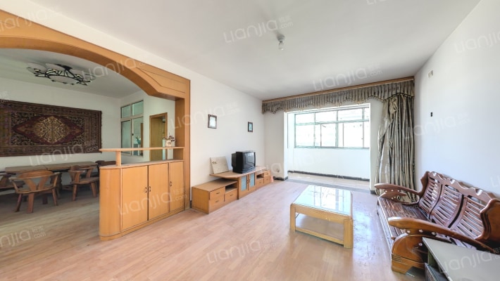 湖南石油化学工业局小区二手房实景图