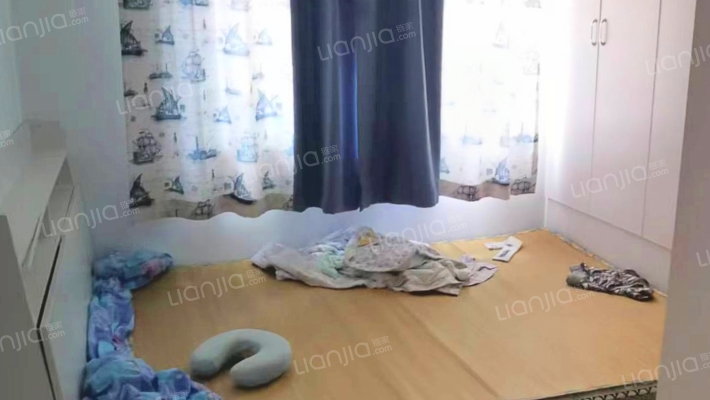 南北通透三居，精装，集中供暖，人车分流-卧室C