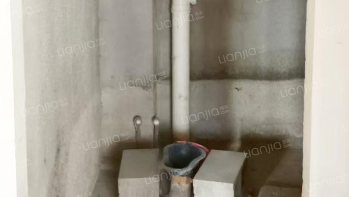 一线河景美宅，标准现房，即买即住-卫生间