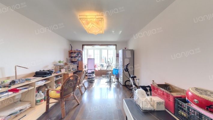 华盛名门二手房实景图