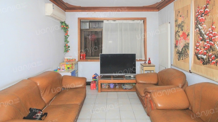 公园北街东十六号院二手房实景图