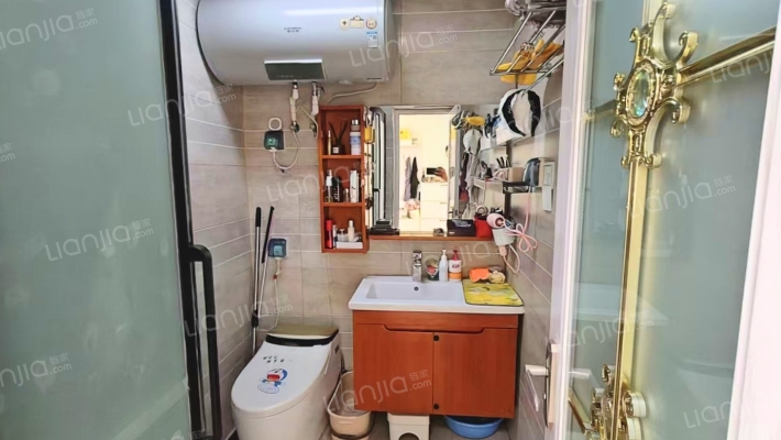 天保绿城 2室1厅 南 北-卫生间