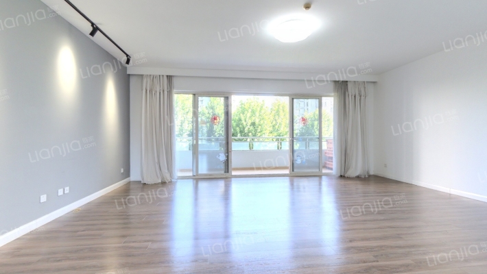 公园大道二手房实景图