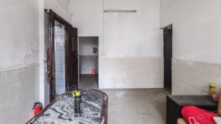 人和路兴发五街三巷7号二手房实景图