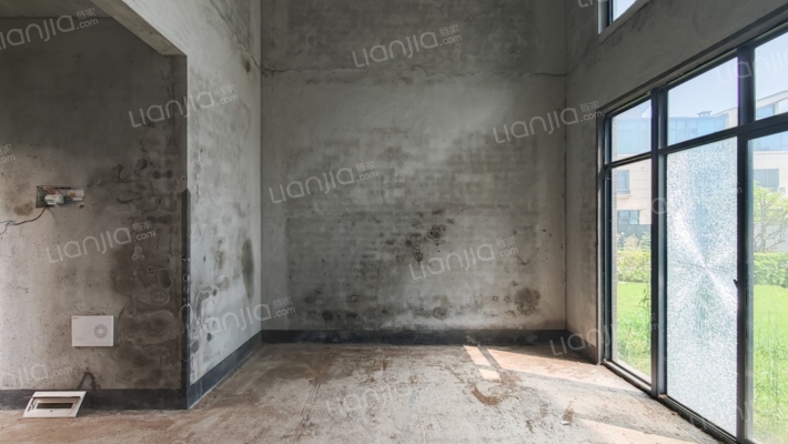 彰泰春江海岸江海居二手房实景图