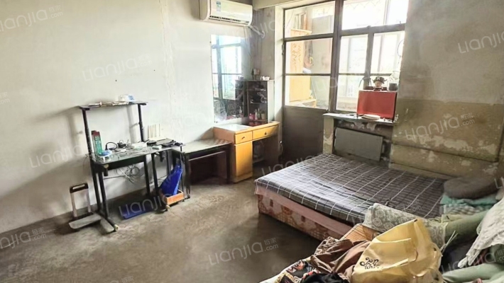 六十七处家属楼 2室1厅 南-书房