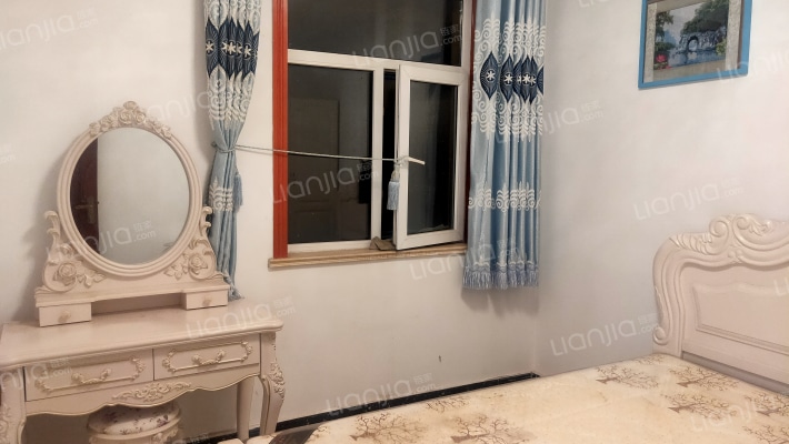 北京通勤南行首站鸿盛望京小区南北通透精装修证满二年-卧室C