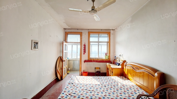 五金站宿舍二手房实景图