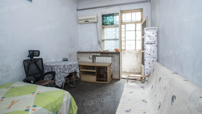 庆北小区，交通便利 小区环境干净舒适 适合居住-卧室B