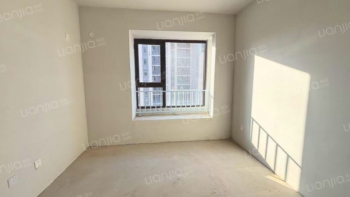 央企开发 华侨城 南北通透户型  毛坯房出售-卧室A