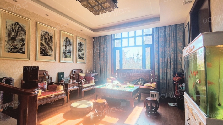 万科红郡二手房实景图