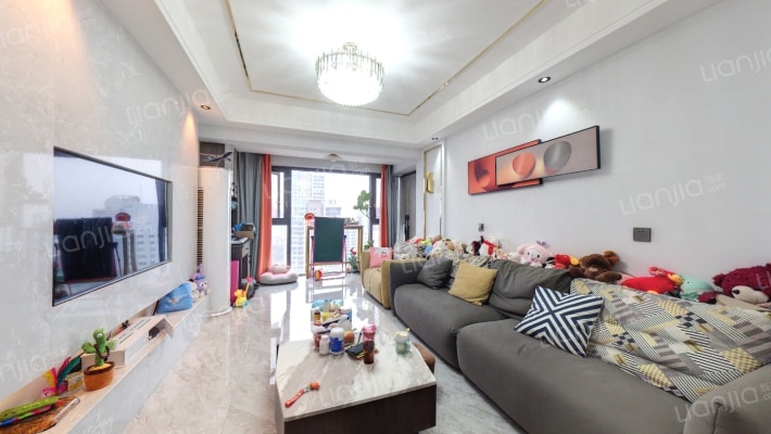 中房芳华美地二手房实景图