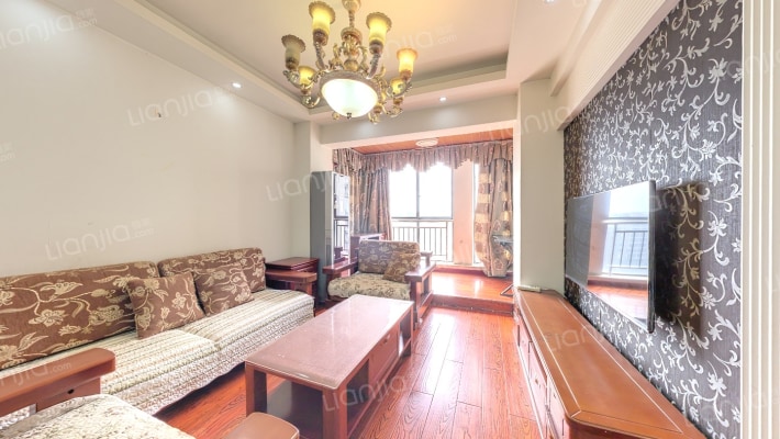 一品天成二手房实景图