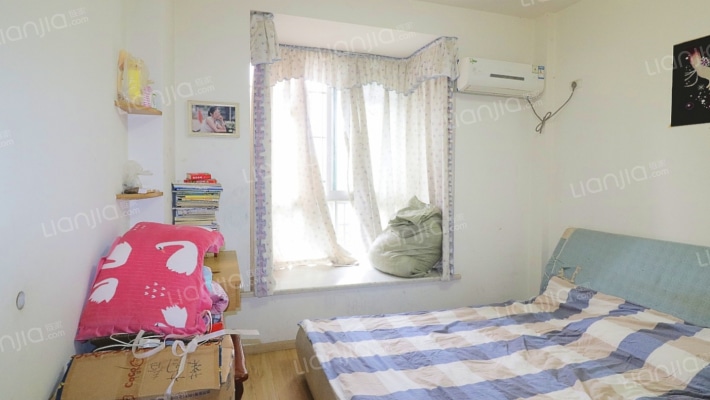 标准大两室 小区环境适宜 采光好 楼层适中-卧室B