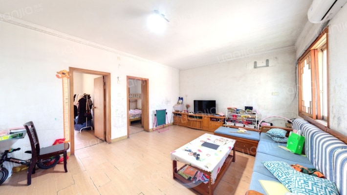 铜铝材厂宿舍二手房实景图