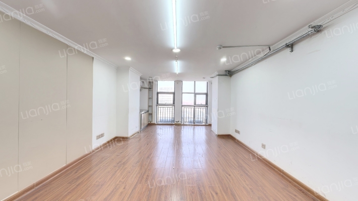 时代温泉公寓二手房实景图