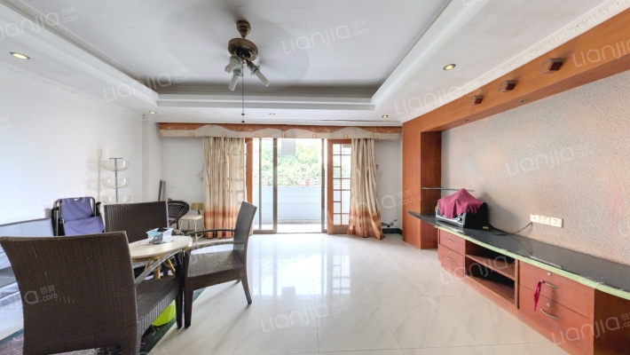 富康路二手房实景图