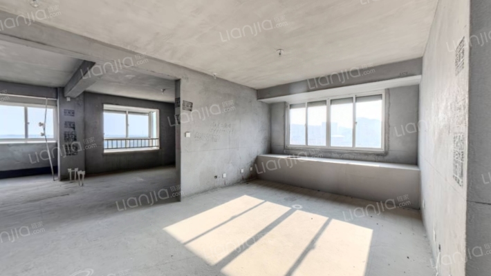 南国裕墅二手房实景图