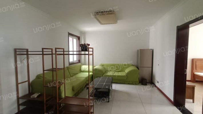 湖畔二期安置房小区二手房实景图