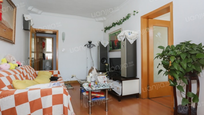 师专家属楼2号院二手房实景图