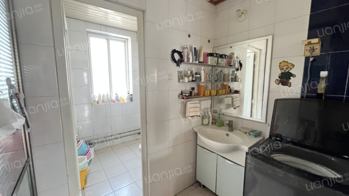 物探局园林社区 大三居 采光通风好  满五唯一-卫生间