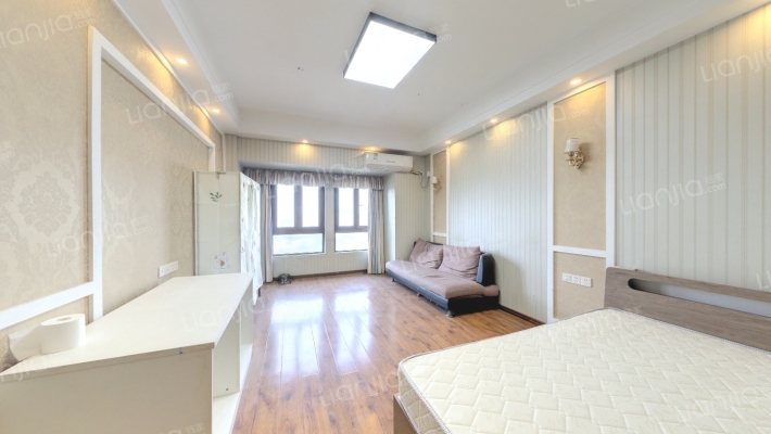 重庆总部城二手房实景图