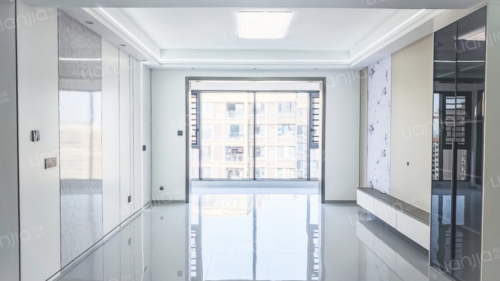 隆源学府二手房实景图