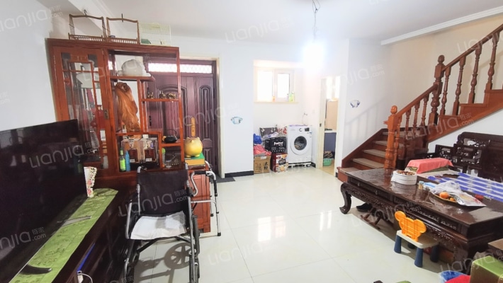 方泽小区 华阳路 平房独立小二楼-客厅A