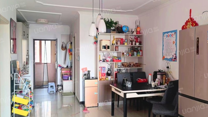 鸿坤高铁新干线，南北双通透C3户型三居室-餐厅