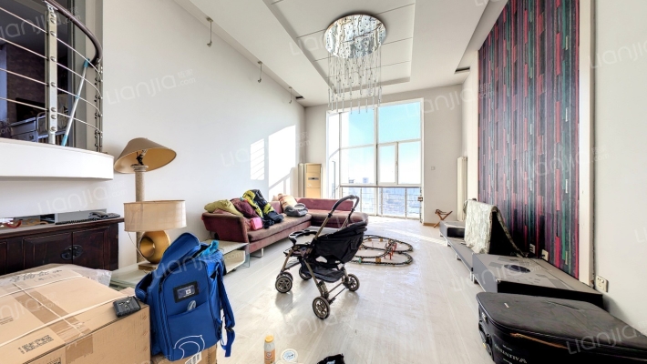 跃城二手房实景图