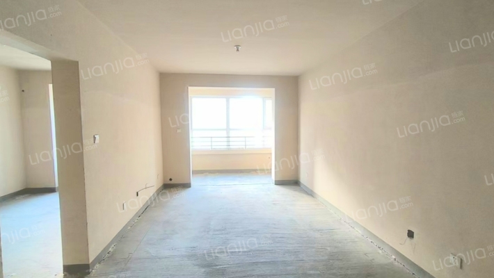 水岸花城高七位置中低楼层无遮挡，采光好-客厅