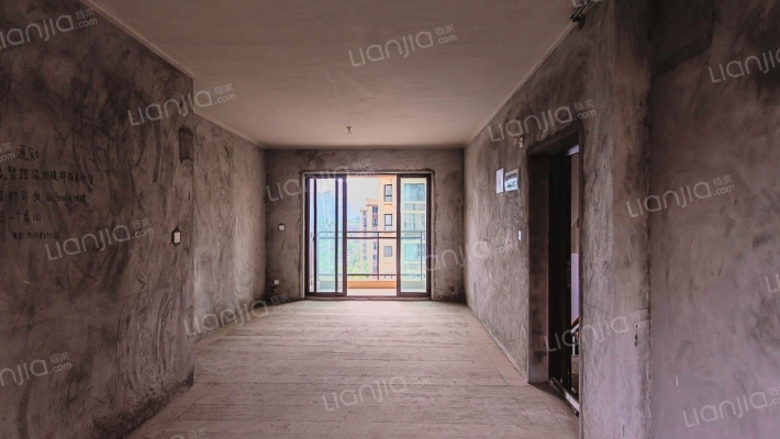 璞缇1号栖珑二手房实景图