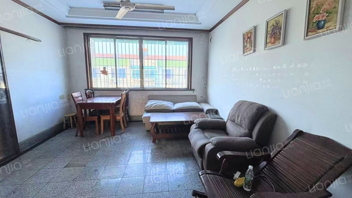 萃隆新村二手房实景图